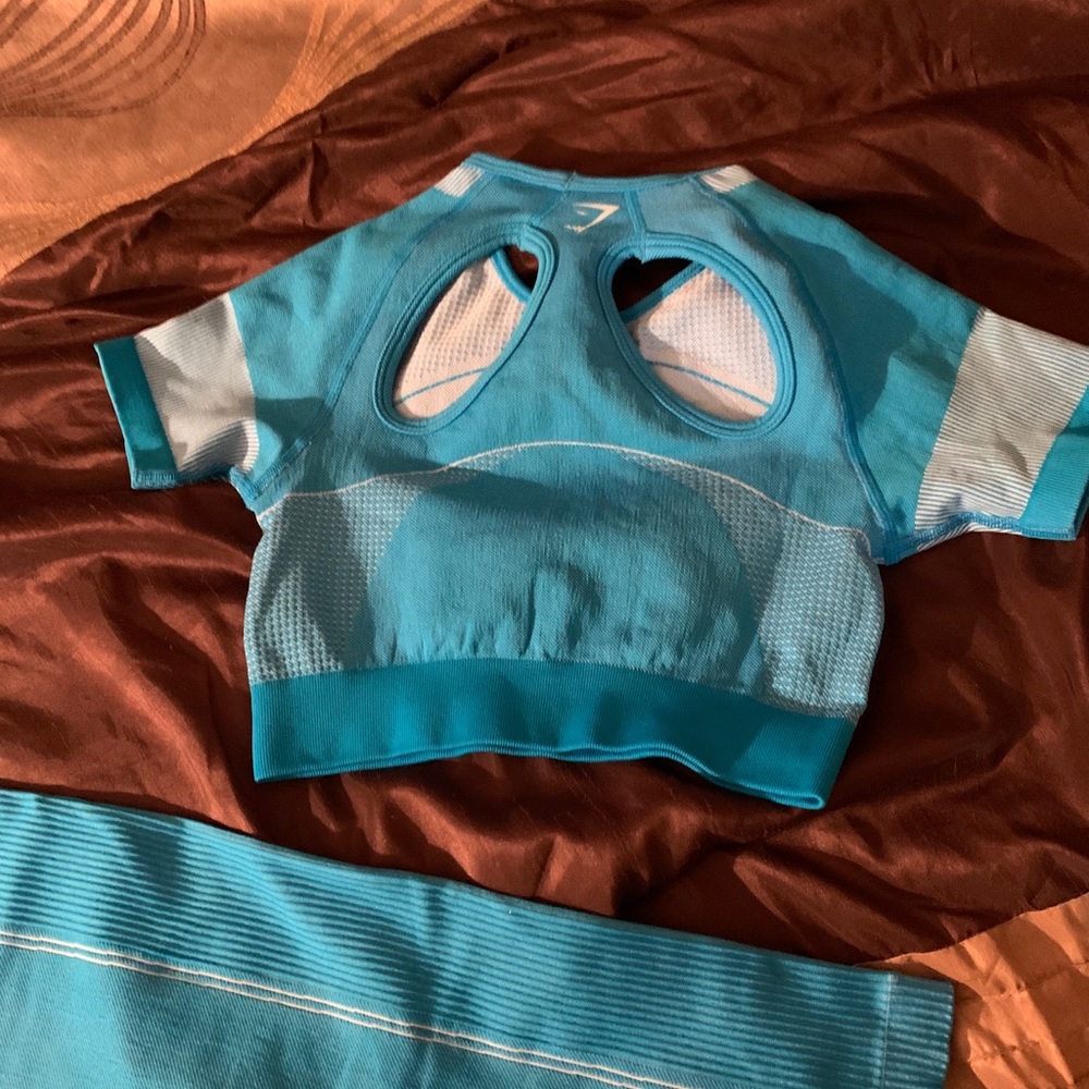 Gymshark set - Picture 2 of 6